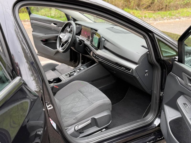 VOLKSWAGEN GOLF  VIII 1.4   HYBRID STYLE  08/2022