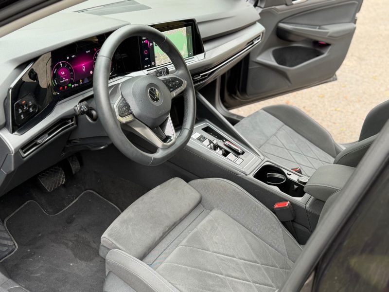 VOLKSWAGEN GOLF  VIII 1.4   HYBRID STYLE  08/2022