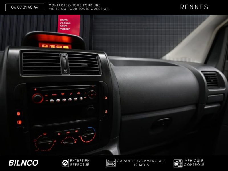 Peugeot Expert 2.0 HDi 128 ch  / Bluetooth / Régulateur / Attelage / Distribution neuve