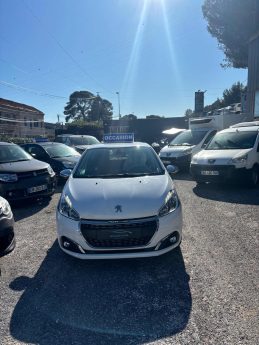 PEUGEOT 208 1.2  vti 82CH ALLURE 5P 2017