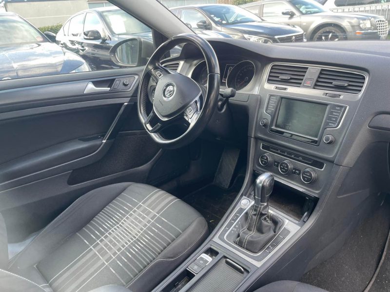 VOLKSWAGEN GOLF VII 1.6 TDI 110CH BLUEMOTION TECHNOLOGY FAP CONFORTLINE BUSINESS DSG7 3P 2015