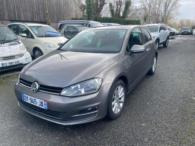 VOLKSWAGEN GOLF VII 1.6 TDI 110CH BLUEMOTION TECHNOLOGY FAP CONFORTLINE BUSINESS DSG7 3P 2015