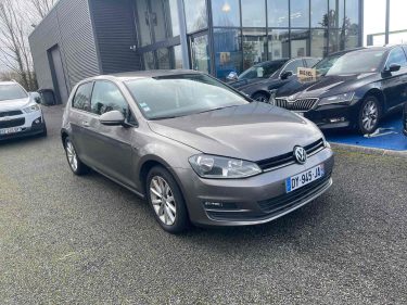 VOLKSWAGEN GOLF VII 1.6 TDI 110CH BLUEMOTION TECHNOLOGY FAP CONFORTLINE BUSINESS DSG7 3P 2015