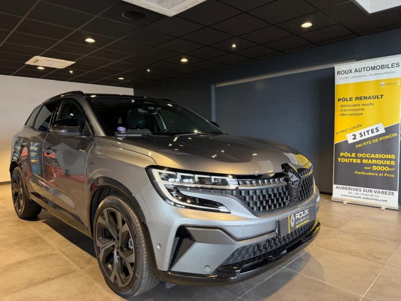 RENAULT AUSTRAL 200 E-Tech Iconic Esprit Alpine 4control / toit pano / feux matrix 