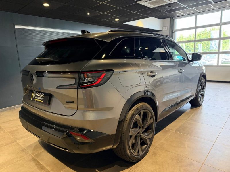 RENAULT AUSTRAL 200 E-Tech Iconic Esprit Alpine 4control / toit pano / feux matrix 