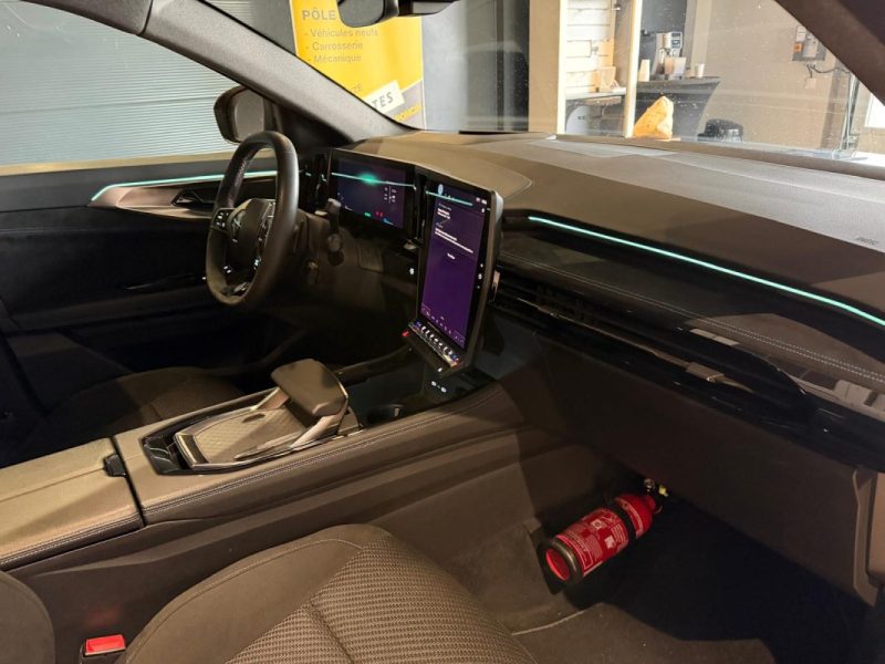 RENAULT AUSTRAL 200 E-Tech Iconic Esprit Alpine 4control / toit pano / feux matrix 