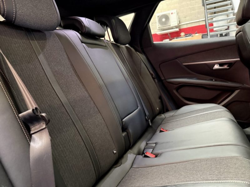 PEUGEOT 3008 II 1.5 BLUEHDI 130CH GT LINE TOIT OUVRANT