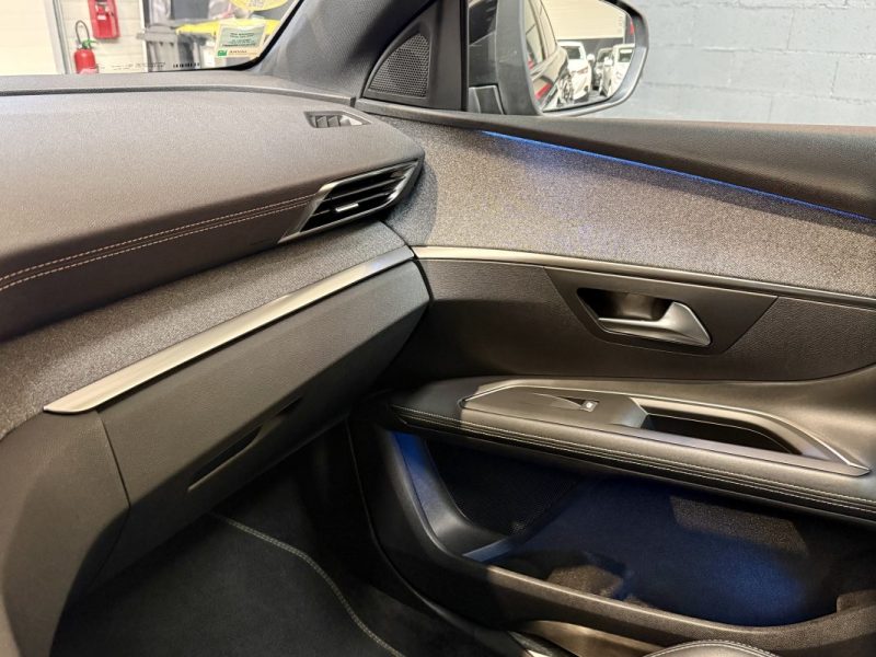 PEUGEOT 3008 II 1.5 BLUEHDI 130CH GT LINE TOIT OUVRANT