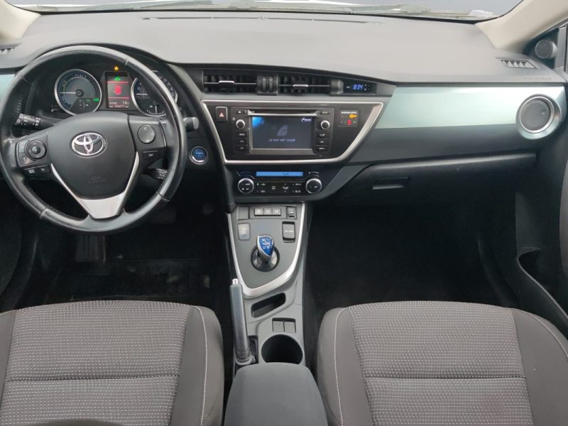 TOYOTA AURIS TOURING SPORTS 136H DYNAMIC