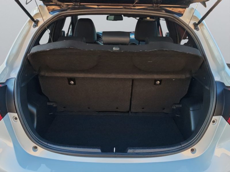 TOYOTA YARIS III HYBRID 100H GR SPORT