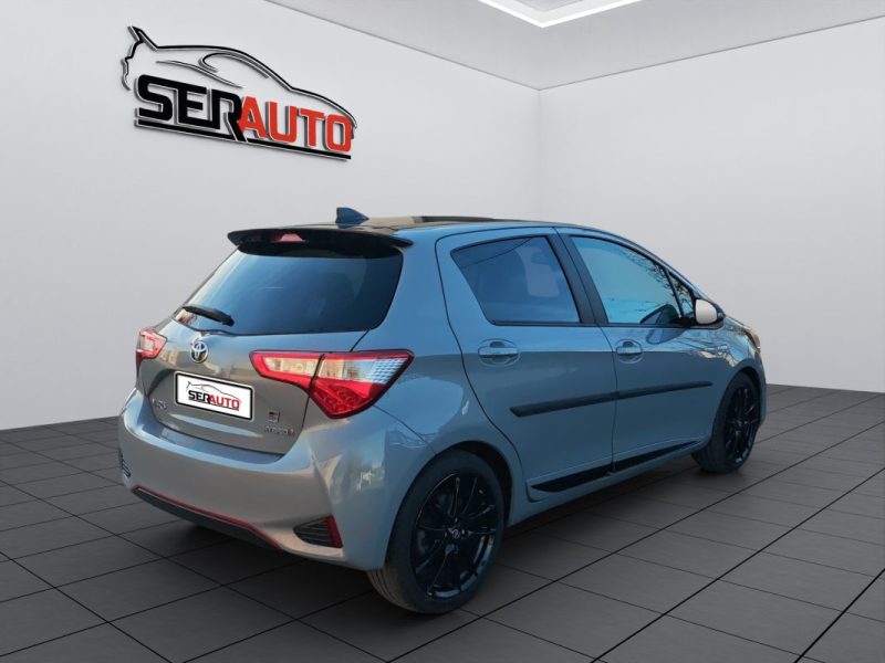 TOYOTA YARIS III HYBRID 100H GR SPORT