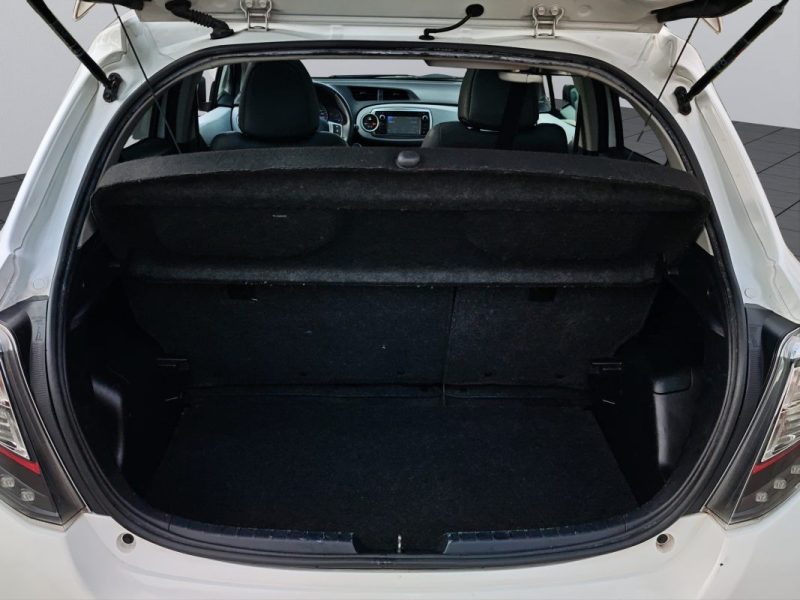 TOYOTA YARIS III HYBRID 100H STYLE