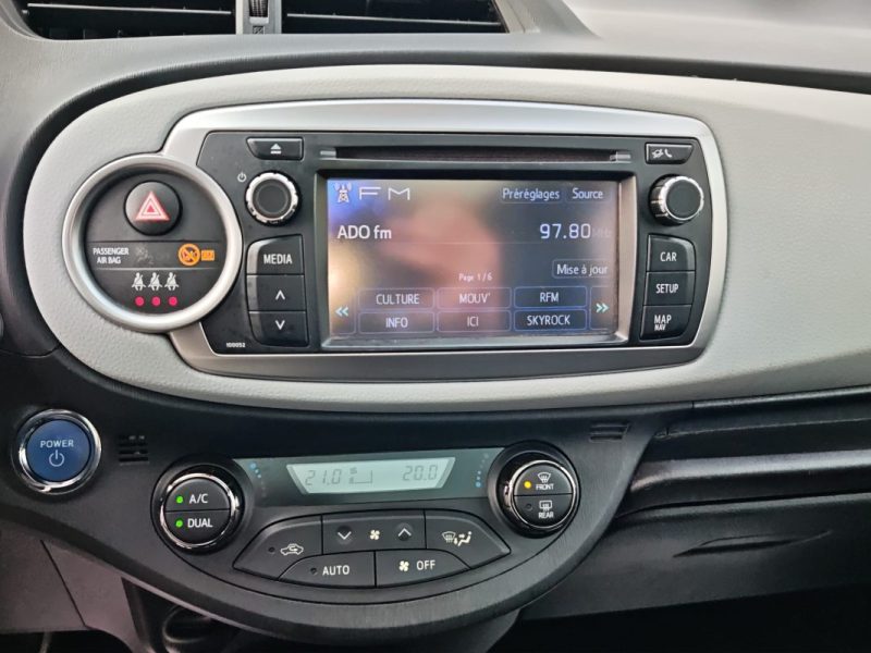 TOYOTA YARIS III HYBRID 100H STYLE