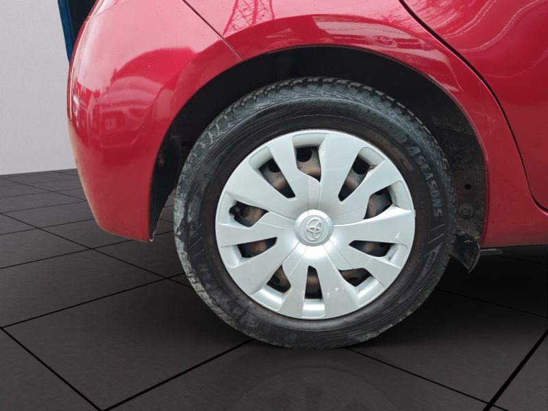 TOYOTA YARIS III HYBRID 100H TECHNOLINE AUTO