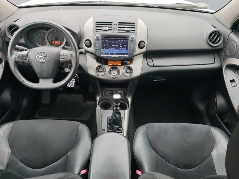 TOYOTA RAV4 III 150 D-4D LIFE EDITION 2WD - 1ER MAIN