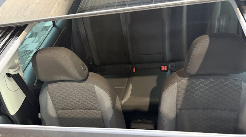 VOLKSWAGEN GOLF VII 1.6 TDI CONNECT TOIT OUVRANT / ATTELAGE 115CH