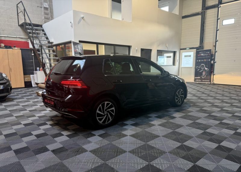 VOLKSWAGEN GOLF VII 1.6 TDI CONNECT TOIT OUVRANT / ATTELAGE 115CH