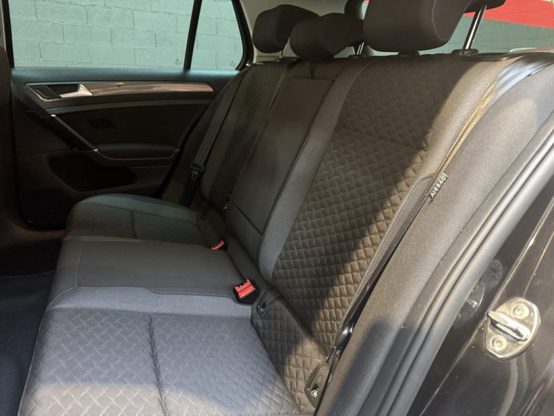 VOLKSWAGEN GOLF VII 1.6 TDI CONNECT TOIT OUVRANT / ATTELAGE 115CH