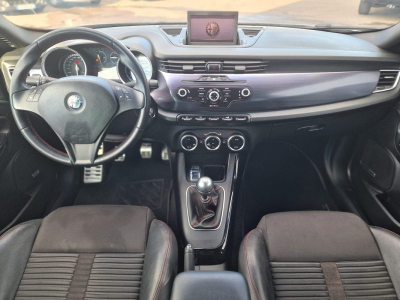 ALFA ROMEO GIULIETTA 1.8i TURBO 235CV QUADRIFOGLIO VERDE 