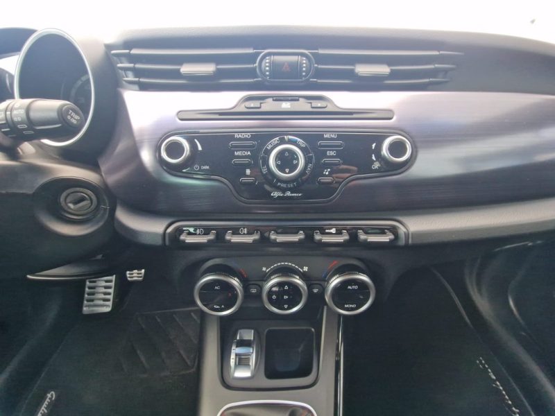 ALFA ROMEO GIULIETTA 1.8i TURBO 235CV QUADRIFOGLIO VERDE 