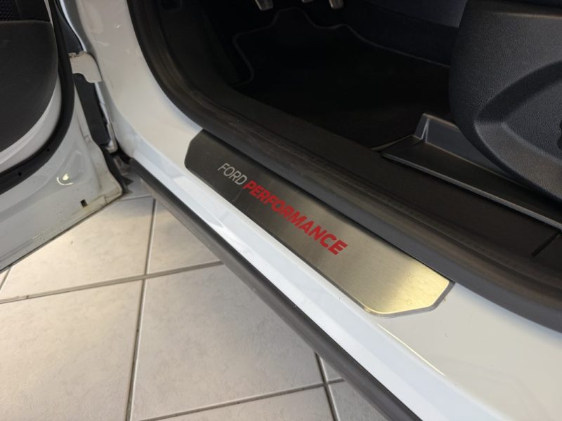 FORD PUMA 1.5 EcoBoost 200 ch ST Pack Performance 