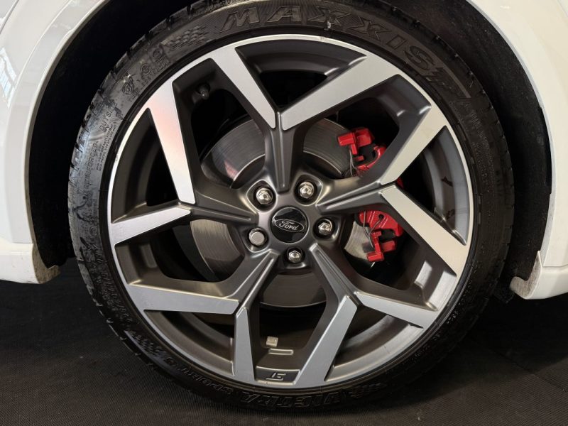 FORD PUMA 1.5 EcoBoost 200 ch ST Pack Performance 