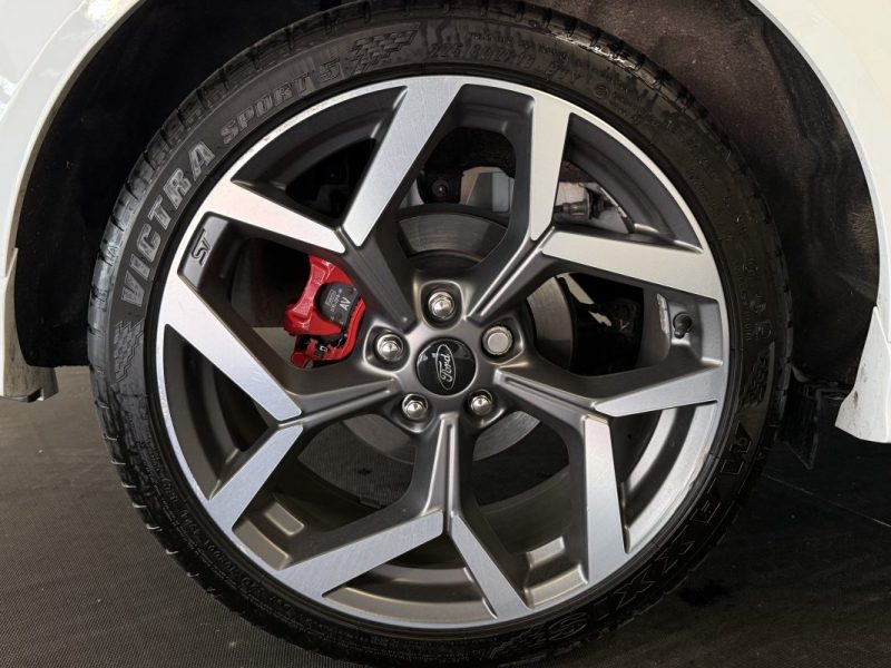 FORD PUMA 1.5 EcoBoost 200 ch ST Pack Performance 