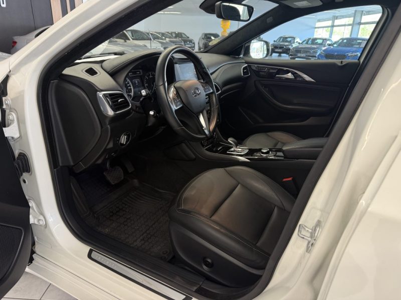 INFINITI Q30 2.2 d 170 ch Sport DCT7 Euro6d-T