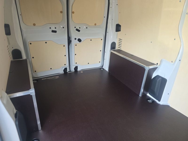 CITROEN JUMPY M 2.0 BLUE HDI 120CH CLUB EAT TVA