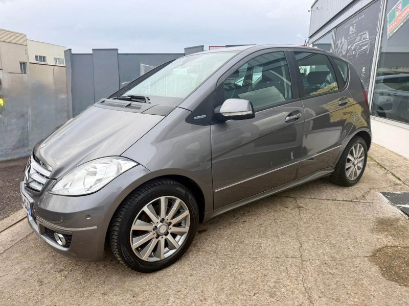 MERCEDES CLASSE A 1.5 A 160 2011