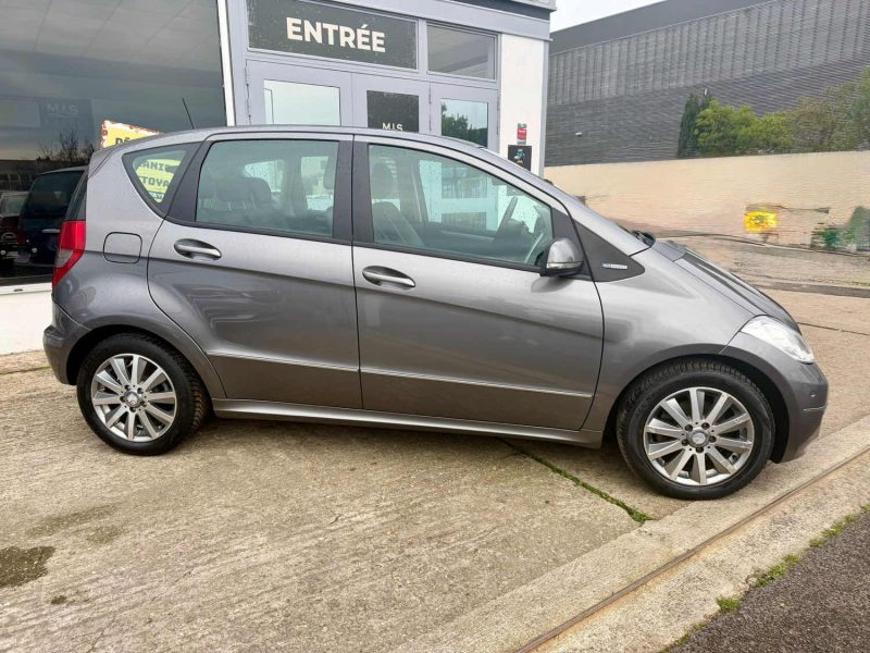 MERCEDES CLASSE A 1.5 A 160 2011
