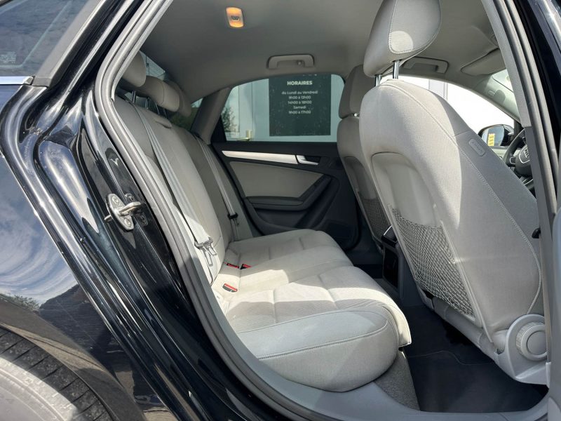 AUDI A4 2.0 TDI 1968CM3 143CV  2012