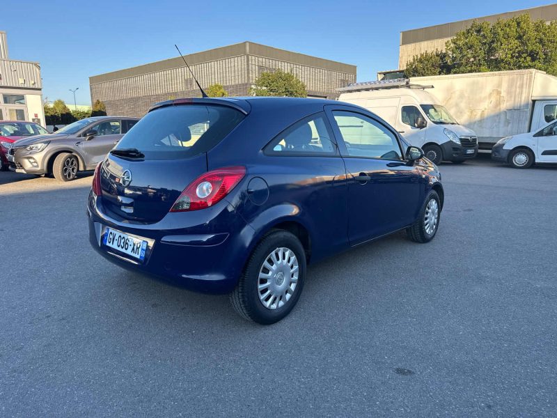 OPEL CORSA 1.2 TWINPORT 80 ESSENTIA BC 2011