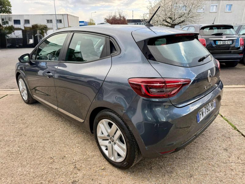 RENAULT CLIO V 1.6 E-TECH 140CH LIMITED -21 2021