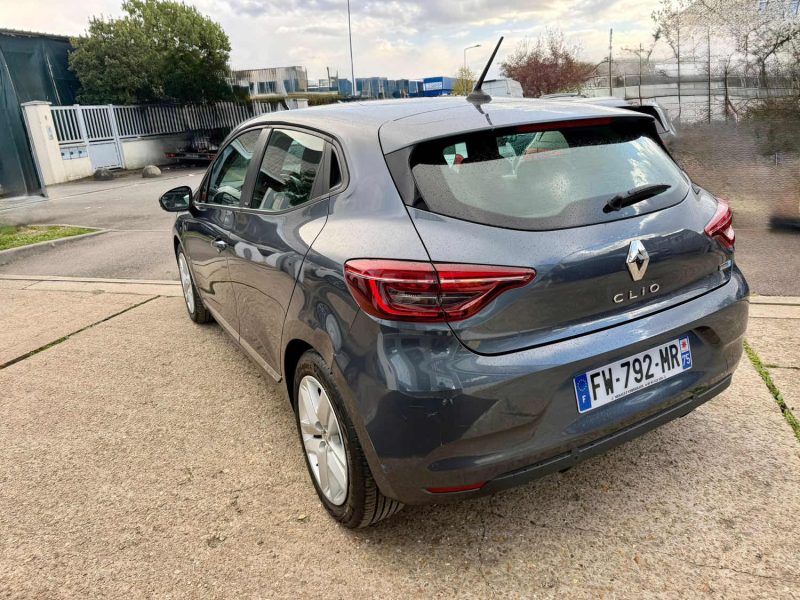 RENAULT CLIO V 1.6 E-TECH 140CH LIMITED -21 2021