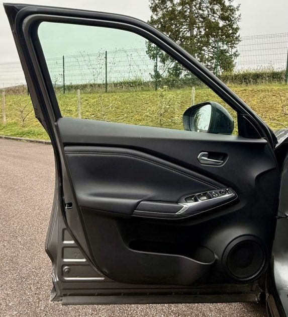 NISSAN JUKE HYBRID 1.6 143ch TEKNA APPLE CAR PLAY / SIÈGES CHAUFFANT / PACK BOSE