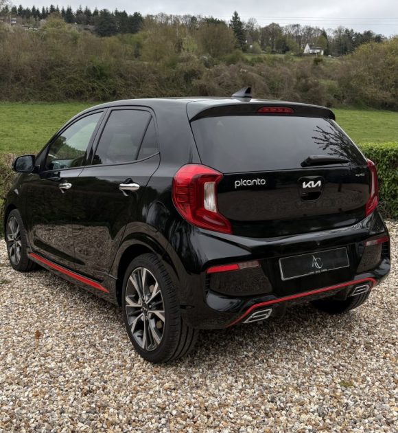 KIA PICANTO 84ch GT LINE PREMIUM APPLE CAR PLAY / FEUX AUTOMATIQUE / CHARGEUR INDUCTION 