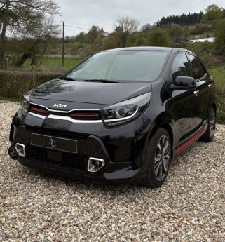 KIA PICANTO 84ch GT LINE PREMIUM APPLE CAR PLAY / FEUX AUTOMATIQUE / CHARGEUR INDUCTION 