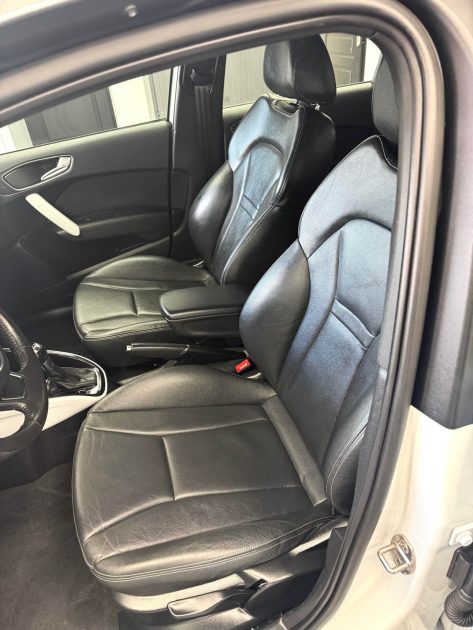 AUDI A1  1.4 TFSI 122 CV S-TRONIC SPORTBACK AMBITION LUXE 2012
