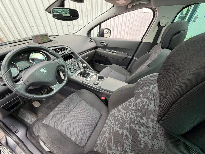 PEUGEOT 3008 1.6 HDI  109CV 