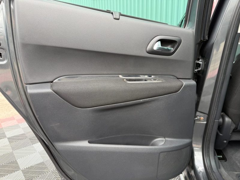 PEUGEOT 3008 1.6 HDI  109CV 