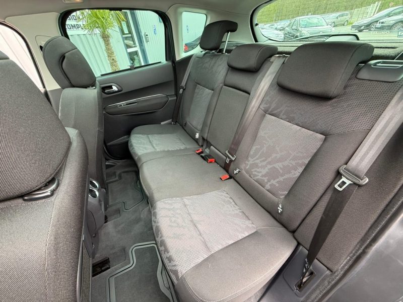 PEUGEOT 3008 1.6 HDI  109CV 