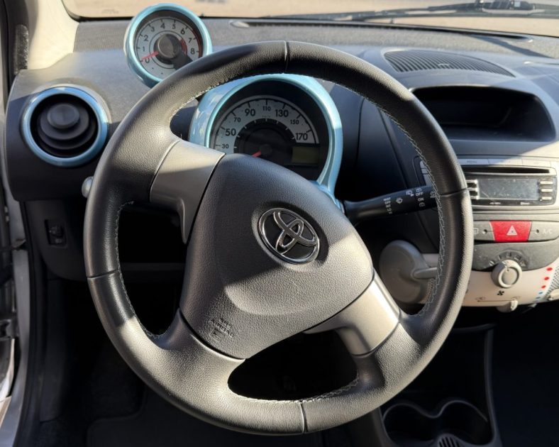 TOYOTA AYGO VVT-I ACTIVE 2013