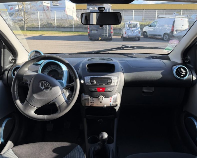 TOYOTA AYGO VVT-I ACTIVE 2013
