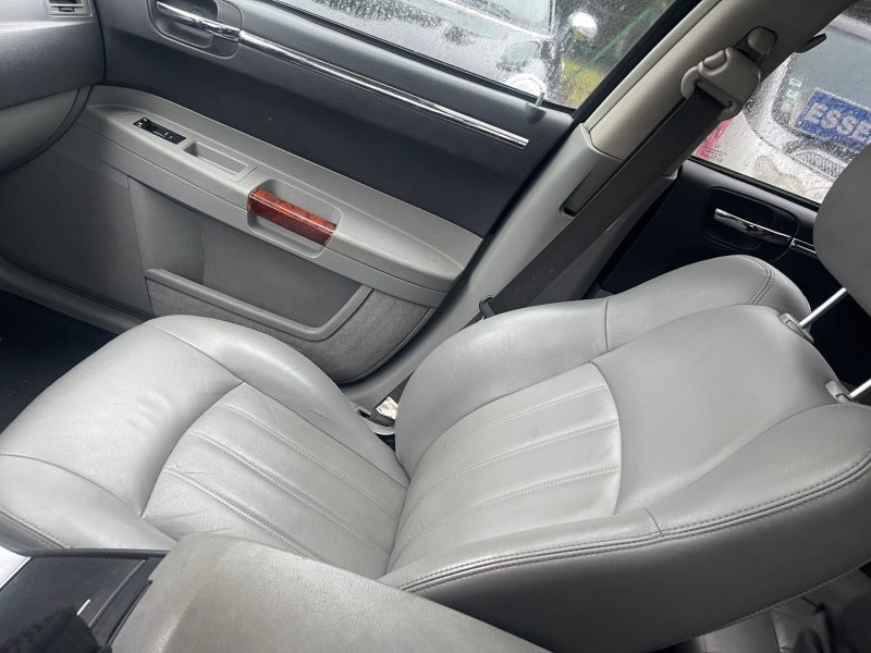 CHRYSLER 300C TOURING 3.0 CRD 218 ch