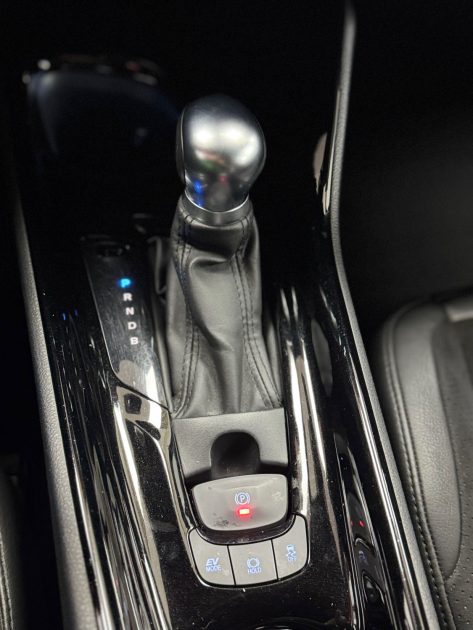 TOYOTA C-HR HYBRIDE 122cv COLLECTION /1 ERE MAIN/TVA RECUPERABLE