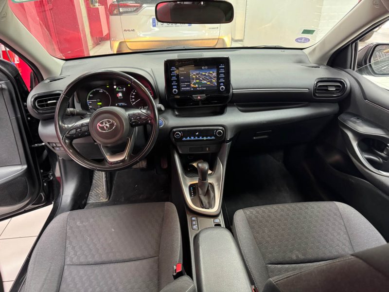 TOYOTA YARIS 4 BERLINE 116cv DYNAMIC BUSINESS/1 ERE MAIN/TVA RECUPERABLE