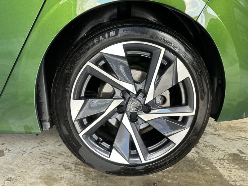 PEUGEOT 308 1.2 I 131 CH BVM6 ALLURE PACK /1ER MAIN / CAR PLAY 2022