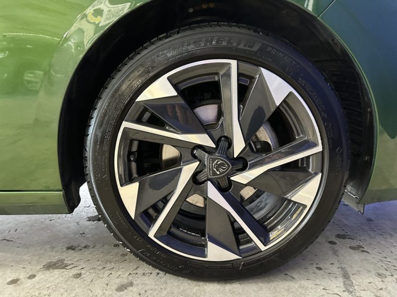 PEUGEOT 308 1.2 I 131 CH BVM6 ALLURE PACK /1ER MAIN / CAR PLAY 2022
