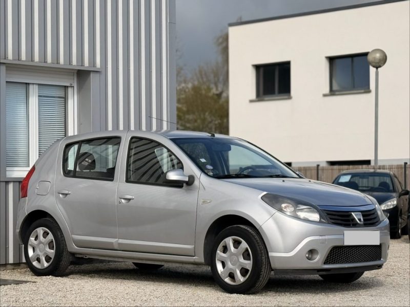 DACIA SANDERO 1.4 MPI 72CV GPL ECO2 BLACKLINE 2010 153 000KM